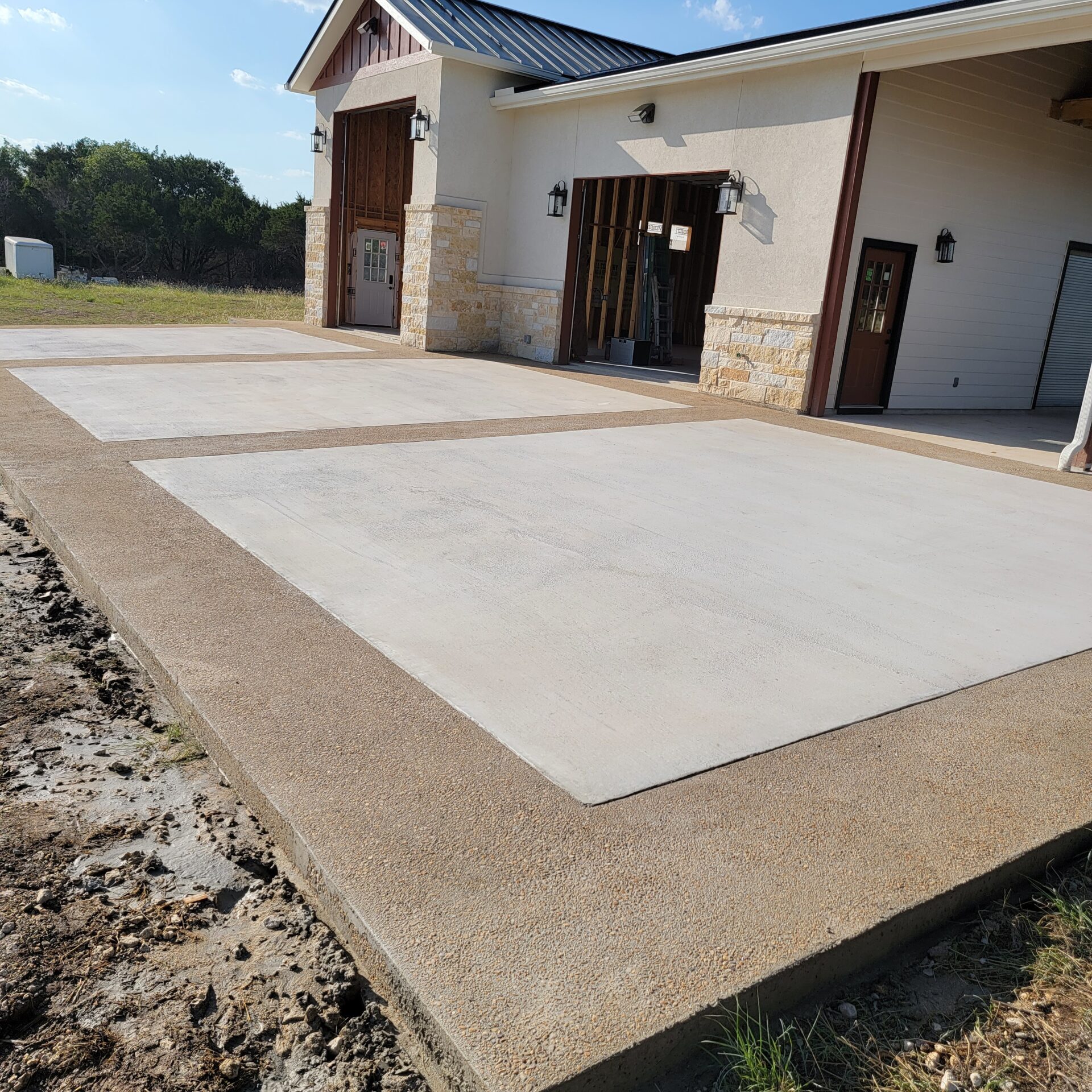 Custom Concrete Work in Spring Branch Texas - Exposed Aggregate